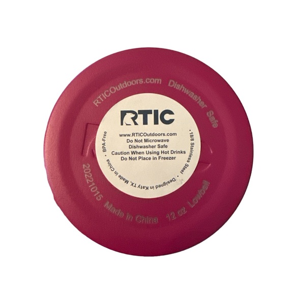 NWT RTIC Vacuum Insulated Stainless Steel Lowball Tumbler in Very Berry - Picture 2 of 3